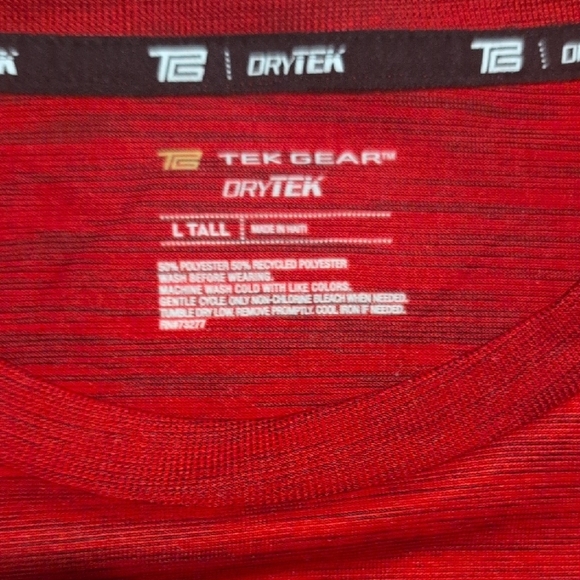Men's Red Short Sleeve Tee - Like New - Picture 2 of 7